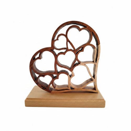Figura corazones calados bicolor caoba y haya con base de haya